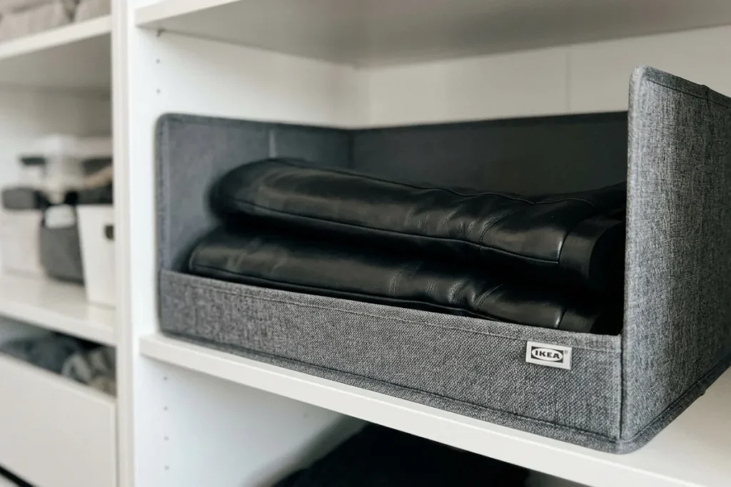 IKEA „rozbiła system”. Ten tani organizer sprawi, że twoje kozaki będą wyglądać jak nowe przez lata
