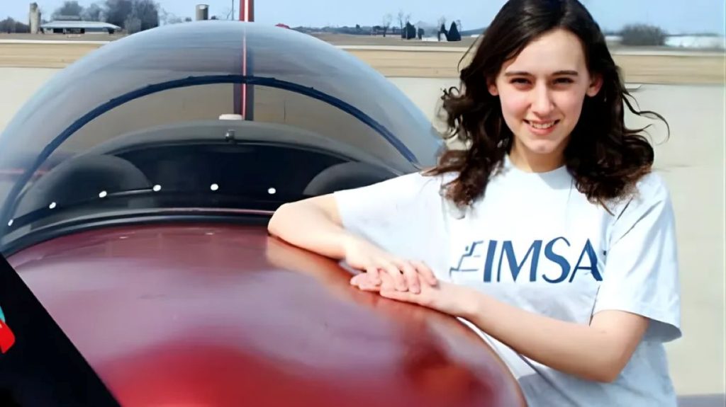 Zbudowała samolot w wieku 14 lat. Dziś ta genialna fizyczka udowadnia, że żyjemy w hologramie